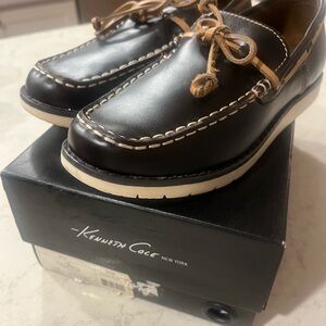 Kenneth Cole Boy’s Dark Brown Leather Boat Shoes never worn new in box